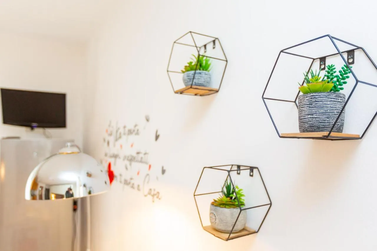 Happy House 7 Minuti Da Mxp E 30 Minuti Da Milano Apartment Busto Arsizio
