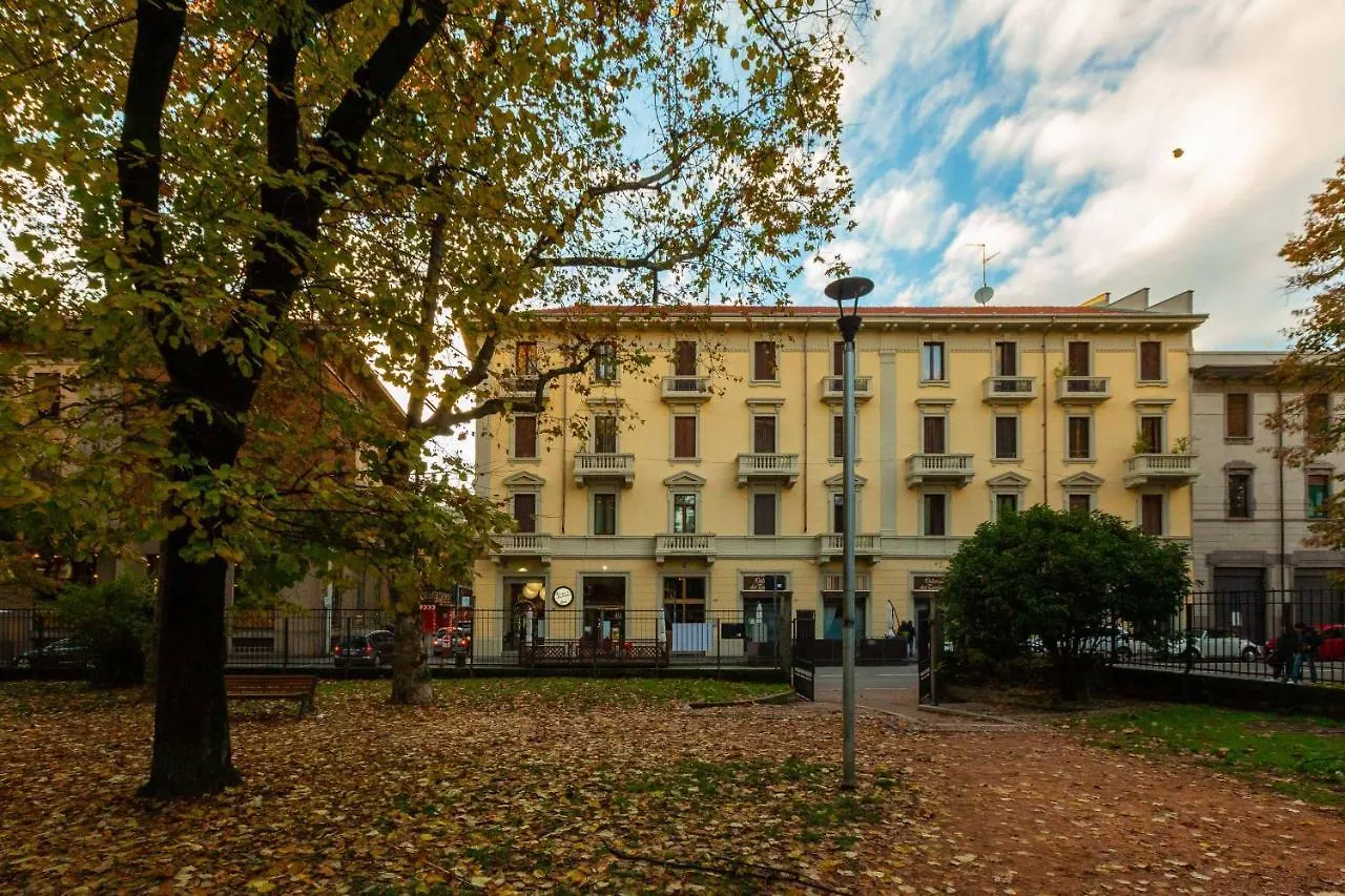 Happy House 7 Minuti Da Mxp E 30 Minuti Da Milano Apartment Busto Arsizio 0*,